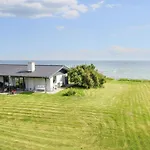Seaside Panorama Retreat - By Traum Holiday home