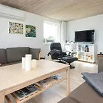 Seaside Panorama Retreat - By Traum Holiday home *