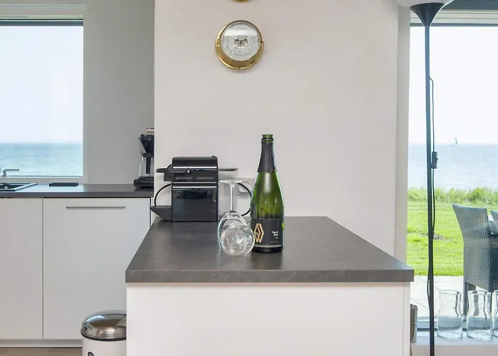 Seaside Panorama Retreat - By Traum